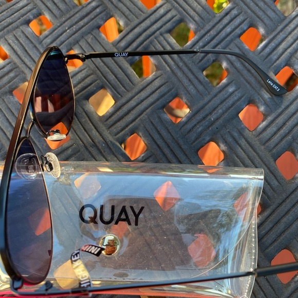 Quay Australia High Key Mini Gradient Blue-Yellow Mirror Lens Aviator Sunglasses - Picture 5 of 6